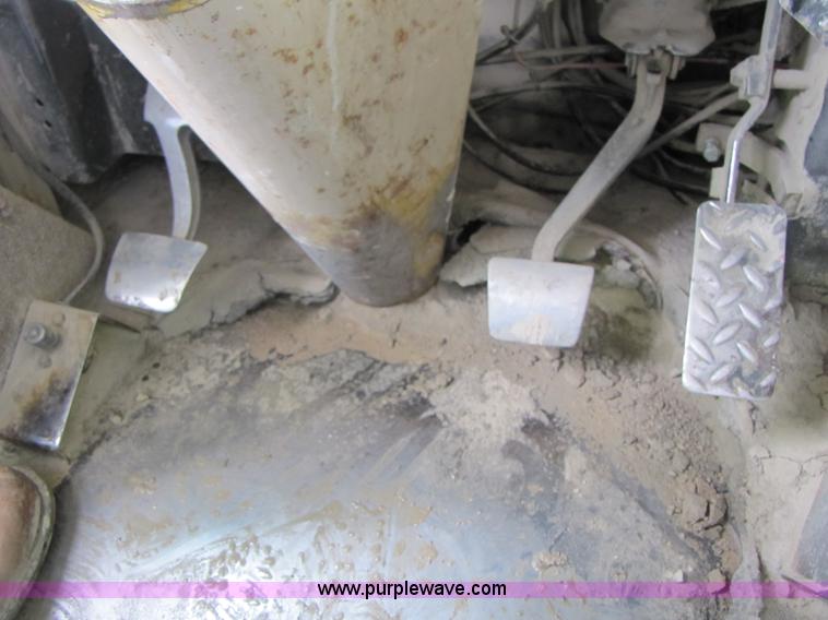 image for item B2064 1994 Euclid R35 off road end dump truck