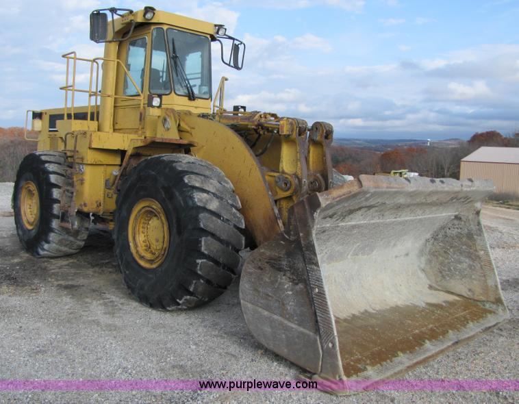 image for item B2065 1992 Caterpillar 980F wheel loader