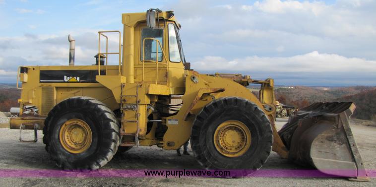 image for item B2065 1992 Caterpillar 980F wheel loader
