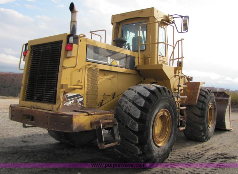 image for item B2065 1992 Caterpillar 980F wheel loader