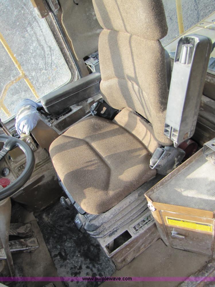 image for item B2065 1992 Caterpillar 980F wheel loader