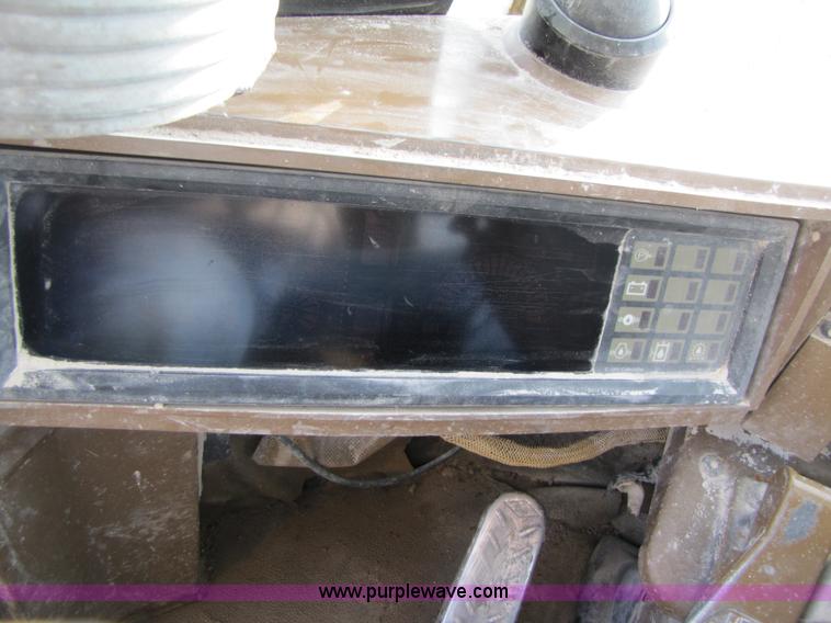 image for item B2065 1992 Caterpillar 980F wheel loader