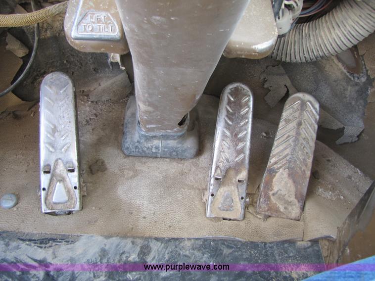 image for item B2065 1992 Caterpillar 980F wheel loader