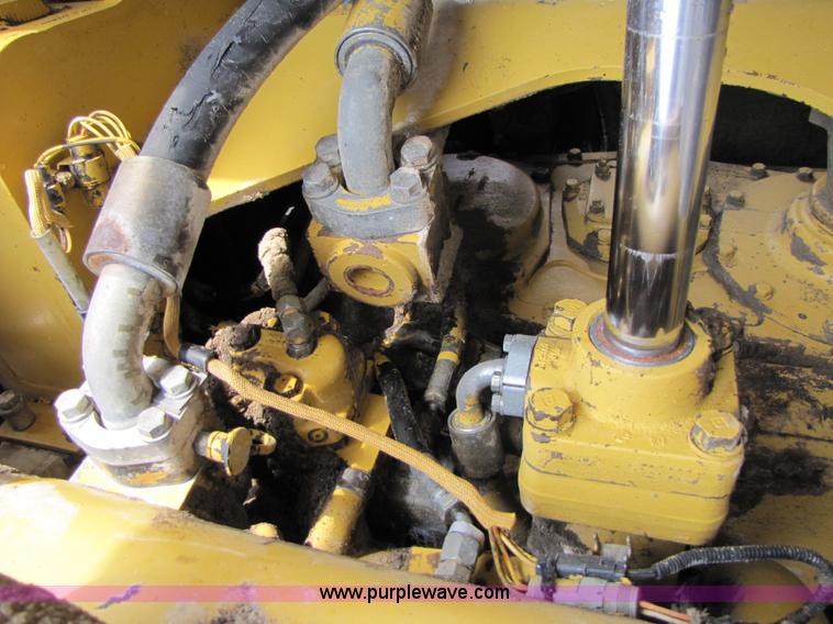 image for item B2065 1992 Caterpillar 980F wheel loader