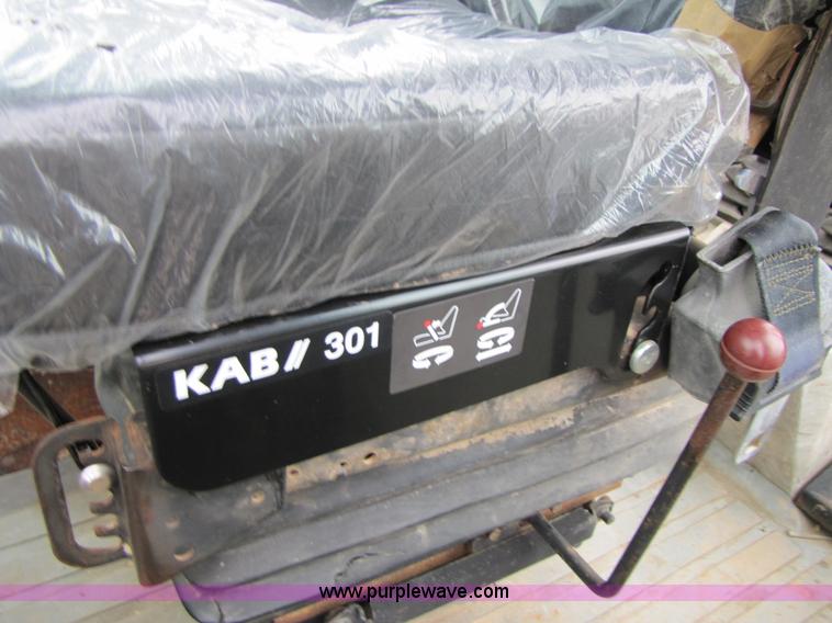 image for item B2069 1995 Caterpillar 426B 4x4 loader backhoe