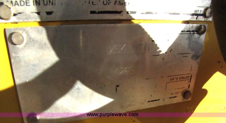 image for item B2069 1995 Caterpillar 426B 4x4 loader backhoe