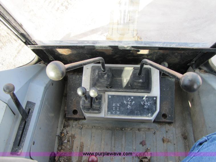 image for item B2069 1995 Caterpillar 426B 4x4 loader backhoe