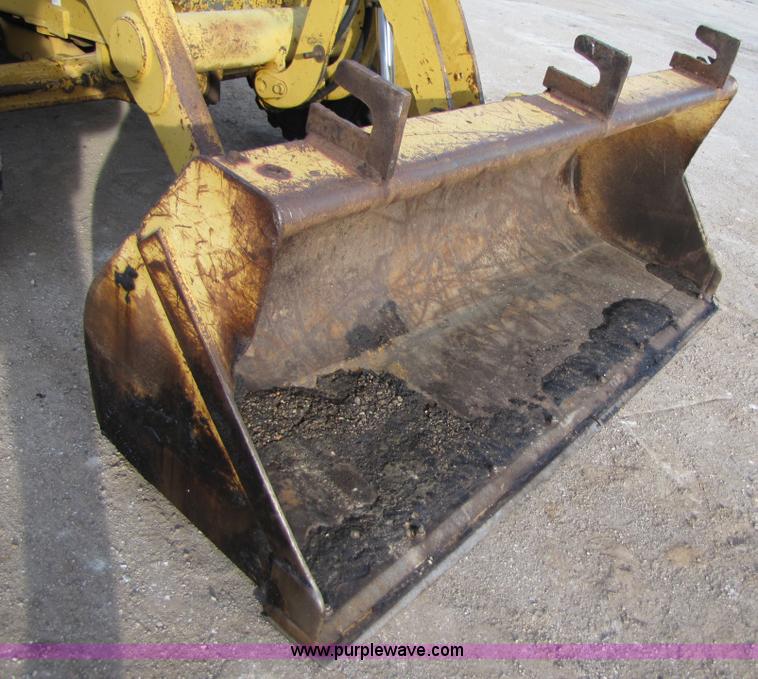 image for item B2069 1995 Caterpillar 426B 4x4 loader backhoe