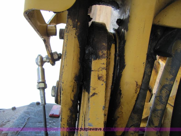 image for item B2069 1995 Caterpillar 426B 4x4 loader backhoe