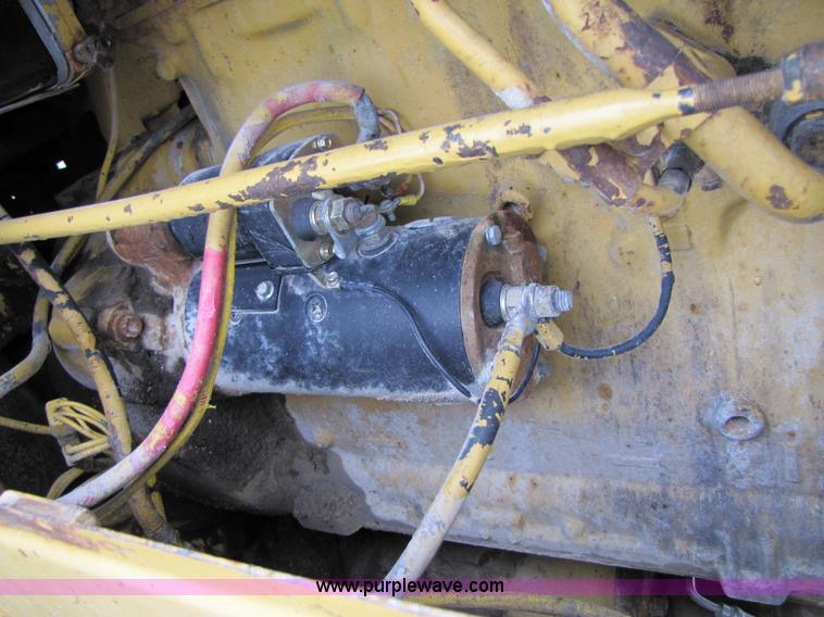 image for item B2072 1979 Caterpillar 966C wheel loader