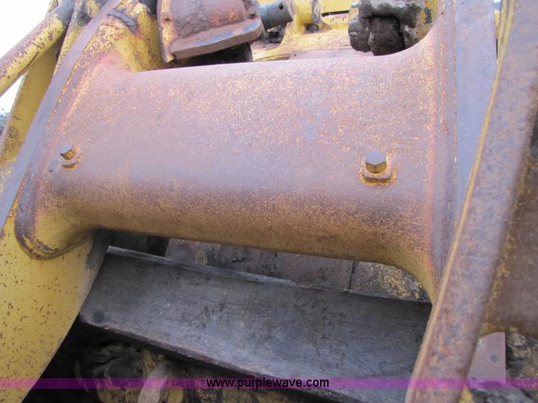 image for item B2072 1979 Caterpillar 966C wheel loader