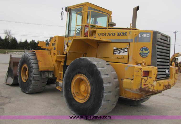 image for item B2073 1994 Volvo L150 wheel loader
