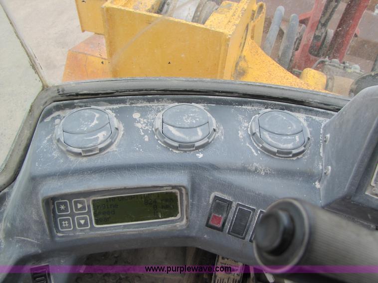 image for item B2073 1994 Volvo L150 wheel loader