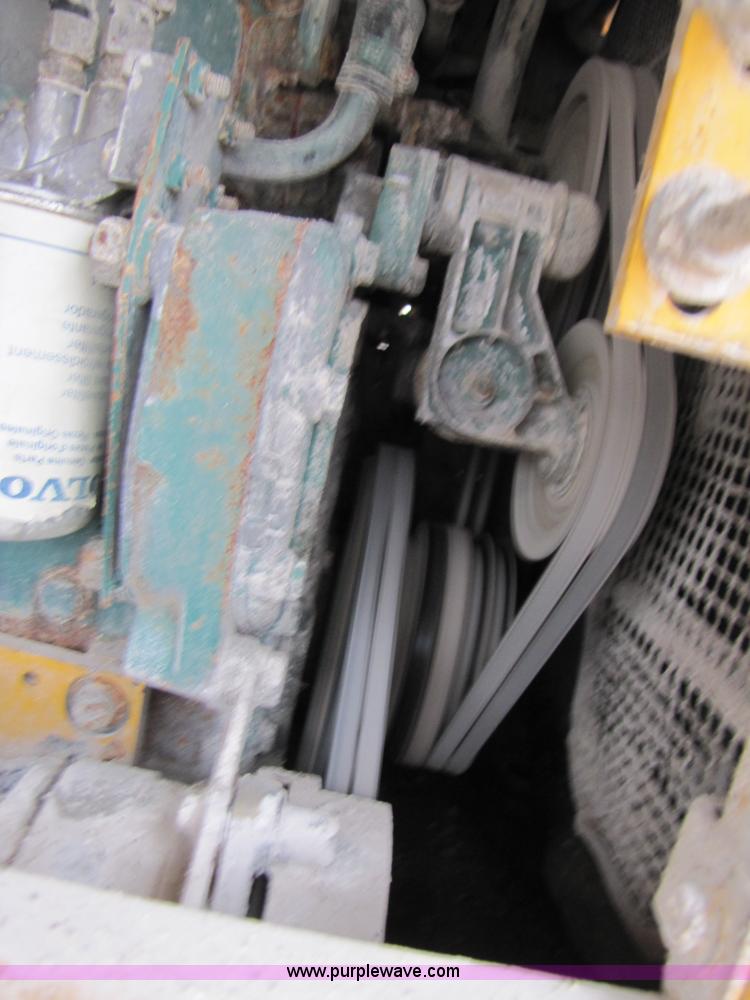 image for item B2073 1994 Volvo L150 wheel loader