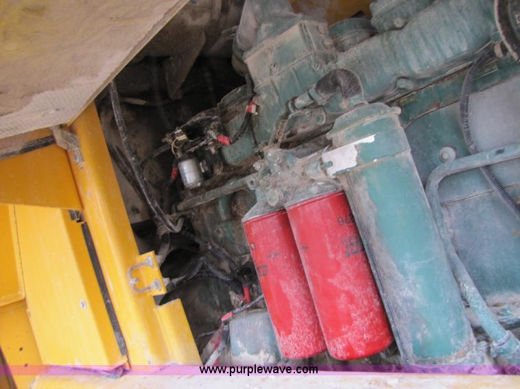 image for item B2073 1994 Volvo L150 wheel loader