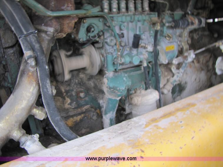 image for item B2073 1994 Volvo L150 wheel loader