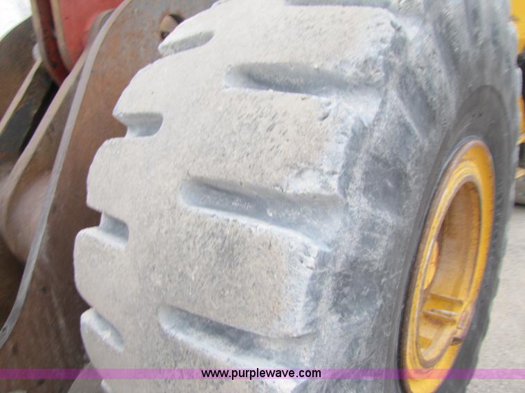 image for item B2073 1994 Volvo L150 wheel loader