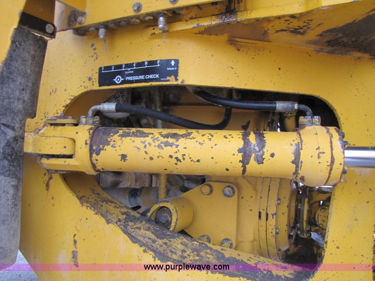 image for item B2073 1994 Volvo L150 wheel loader