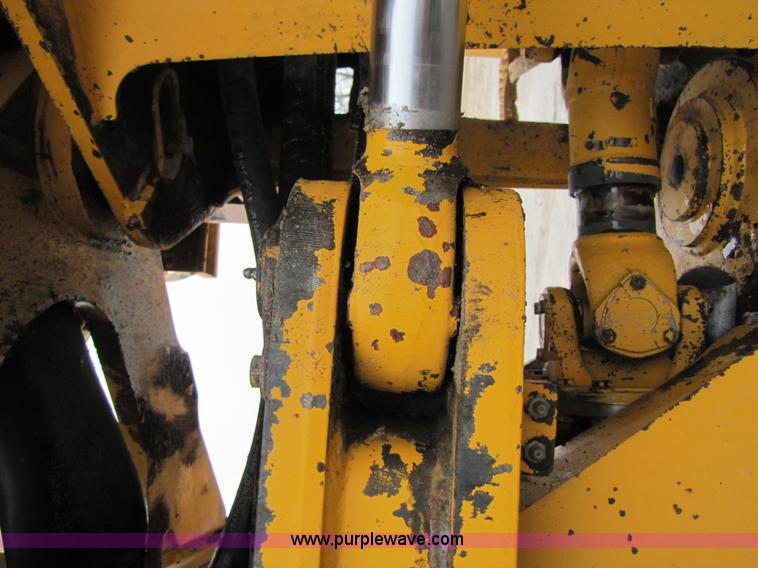 image for item B2073 1994 Volvo L150 wheel loader