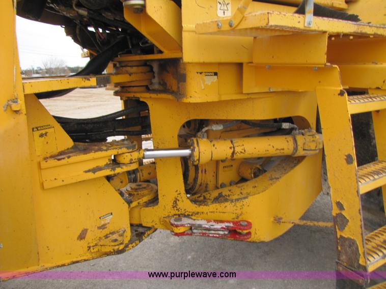 image for item B2073 1994 Volvo L150 wheel loader