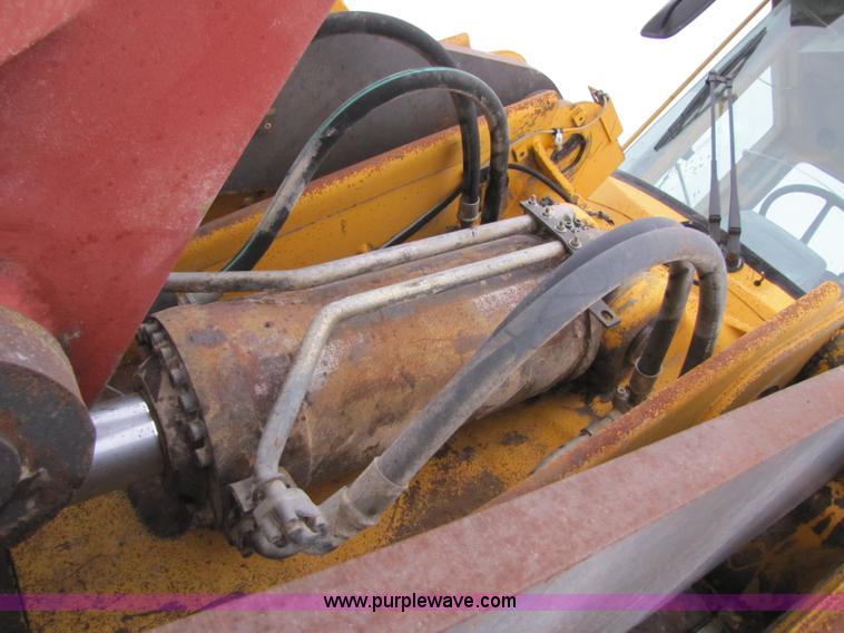 image for item B2073 1994 Volvo L150 wheel loader