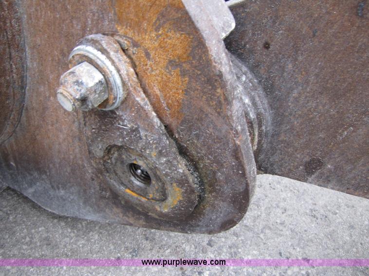 image for item B2073 1994 Volvo L150 wheel loader