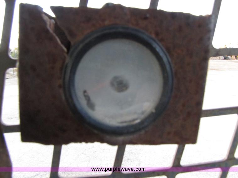 image for item B2076 1991 Bobcat 743B skid steer