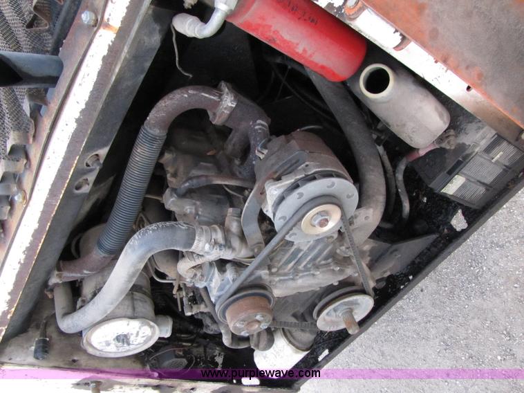 image for item B2076 1991 Bobcat 743B skid steer