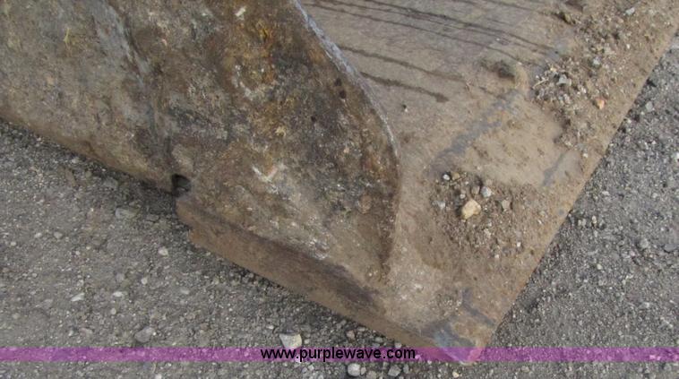 image for item B2076 1991 Bobcat 743B skid steer