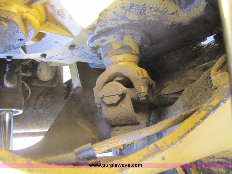 image for item B2077 1988 Caterpillar 966E wheel loader