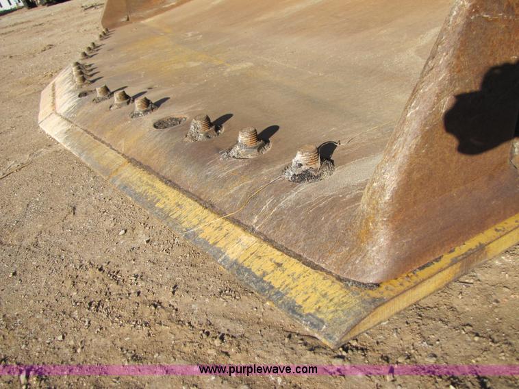 image for item B2077 1988 Caterpillar 966E wheel loader