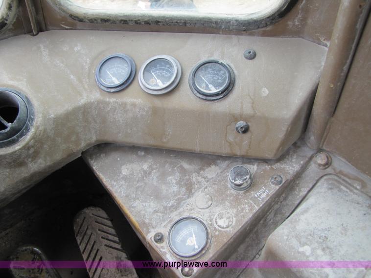 image for item B2091 1985 Caterpillar 950B wheel loader