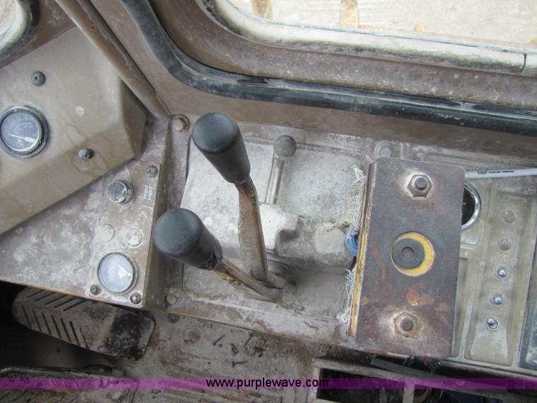 image for item B2091 1985 Caterpillar 950B wheel loader