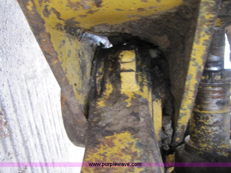 image for item B2091 1985 Caterpillar 950B wheel loader