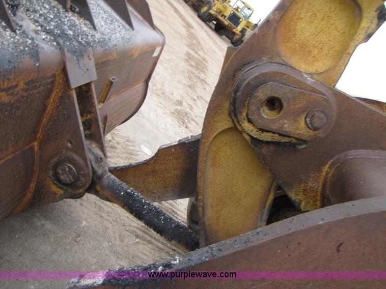 image for item B2091 1985 Caterpillar 950B wheel loader