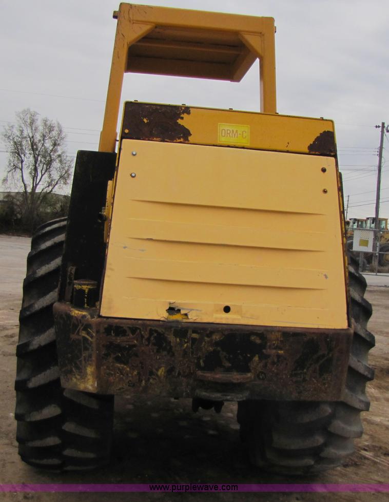 image for item B2092 1989 Bomag BW 213PD vibratory pad foot roller