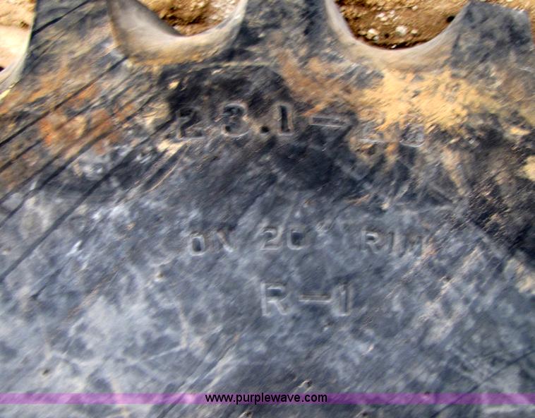 image for item B2092 1989 Bomag BW 213PD vibratory pad foot roller