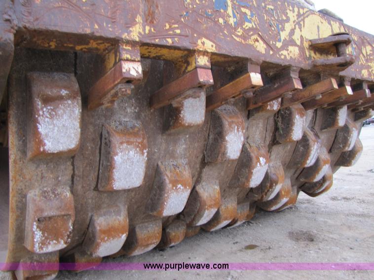 image for item B2092 1989 Bomag BW 213PD vibratory pad foot roller