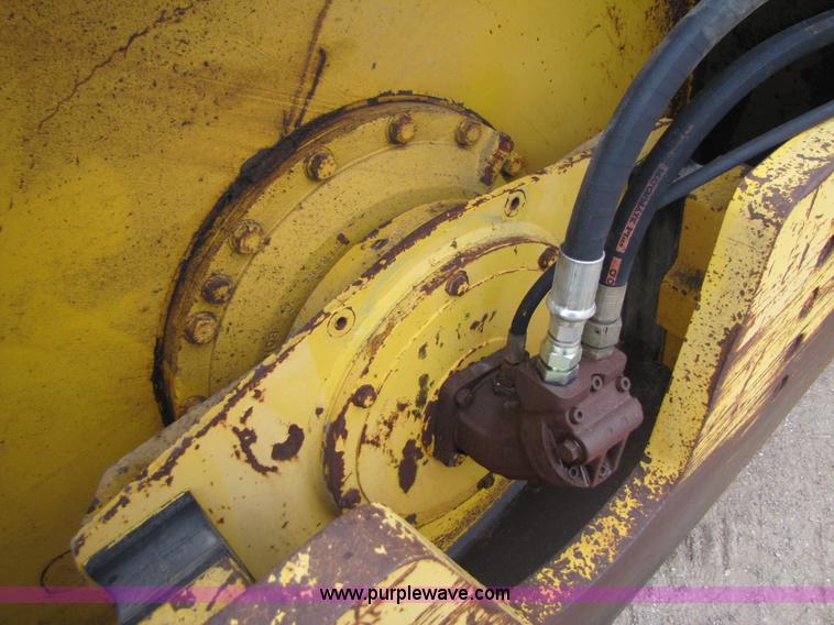 image for item B2092 1989 Bomag BW 213PD vibratory pad foot roller
