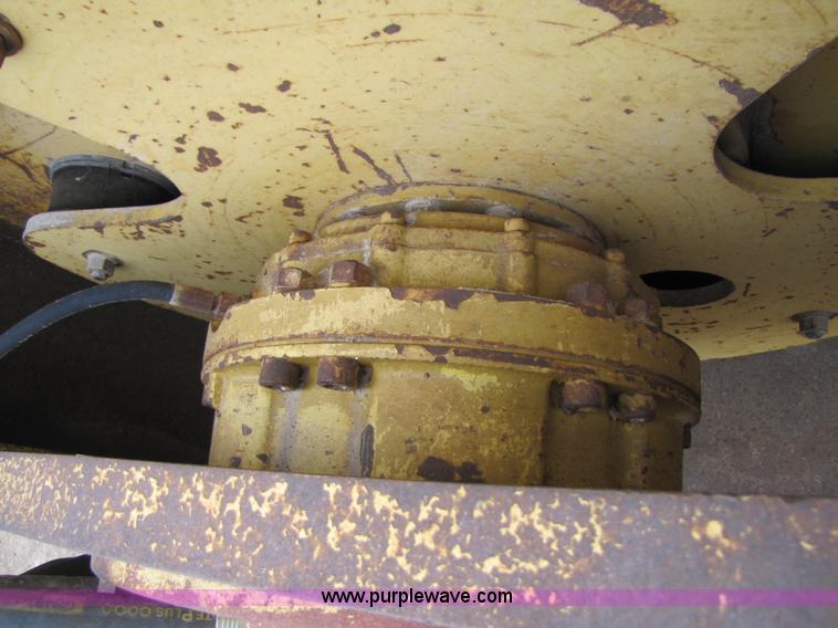 image for item B2092 1989 Bomag BW 213PD vibratory pad foot roller