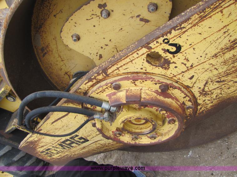 image for item B2092 1989 Bomag BW 213PD vibratory pad foot roller