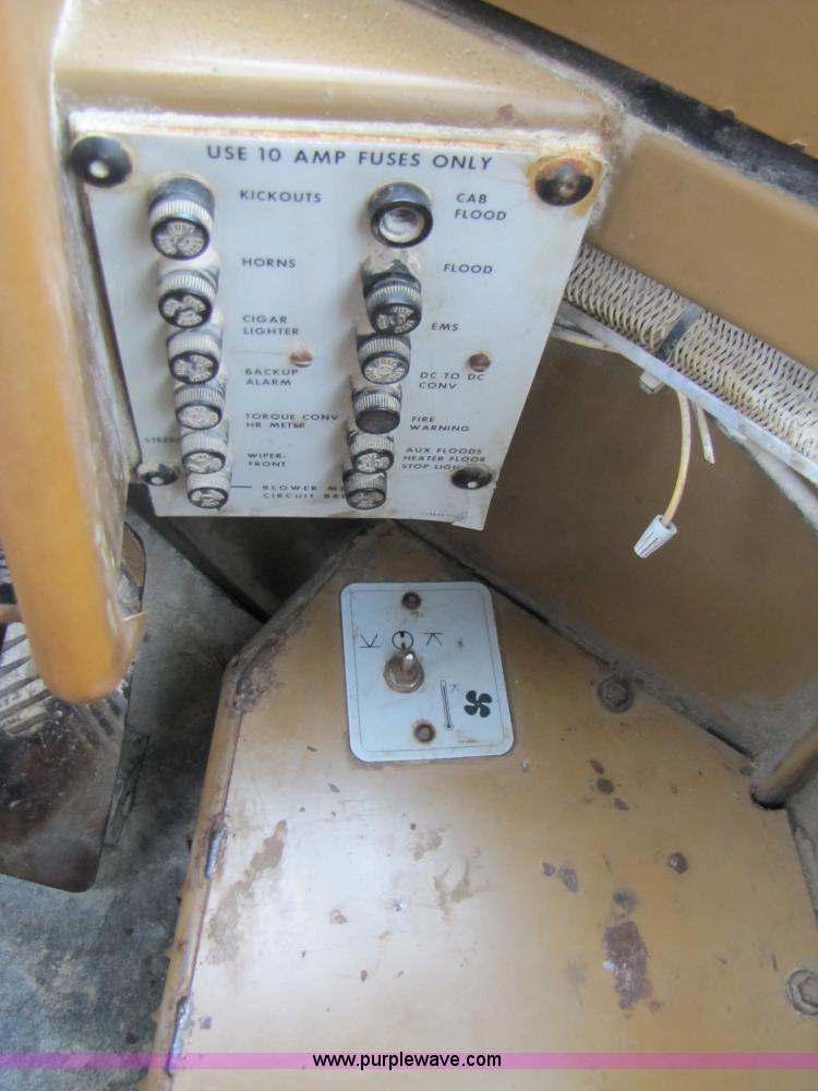 image for item B2093 1992 Caterpillar 988B wheel loader