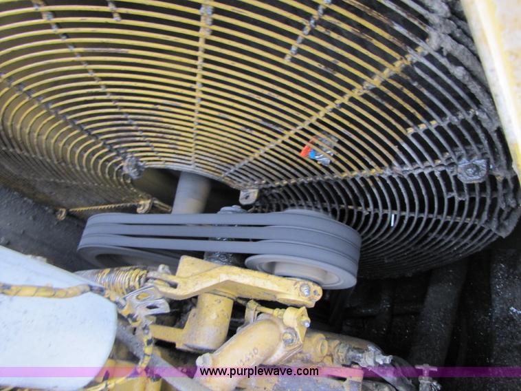 image for item B2093 1992 Caterpillar 988B wheel loader