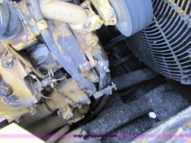 image for item B2093 1992 Caterpillar 988B wheel loader