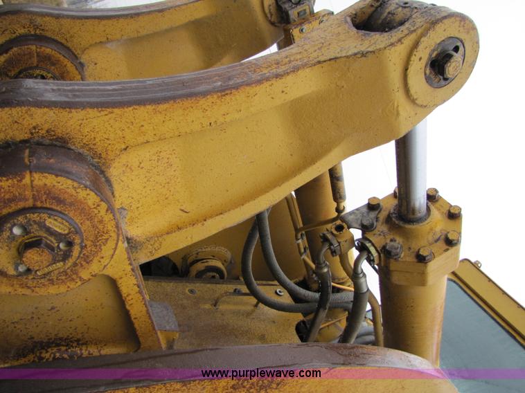 image for item B2093 1992 Caterpillar 988B wheel loader