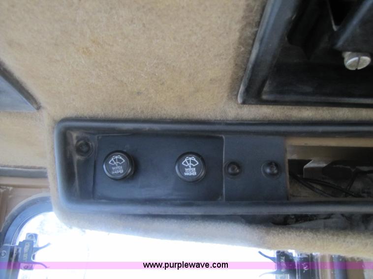 image for item B2094 1994 Caterpillar 988F wheel loader