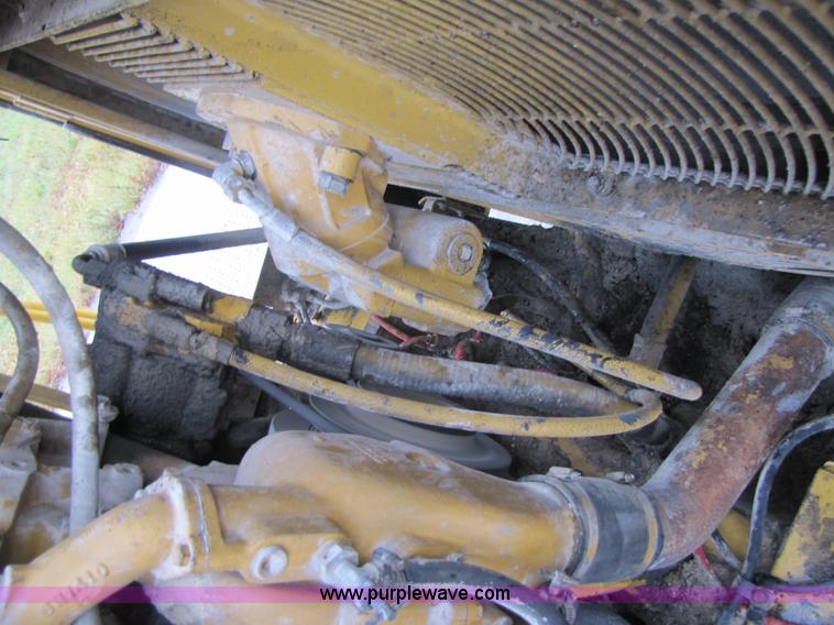 image for item B2094 1994 Caterpillar 988F wheel loader