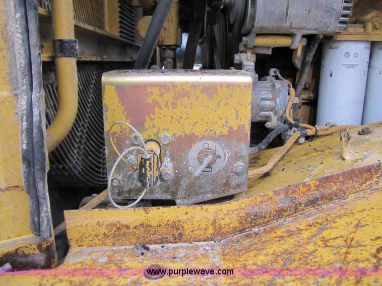 image for item B2094 1994 Caterpillar 988F wheel loader