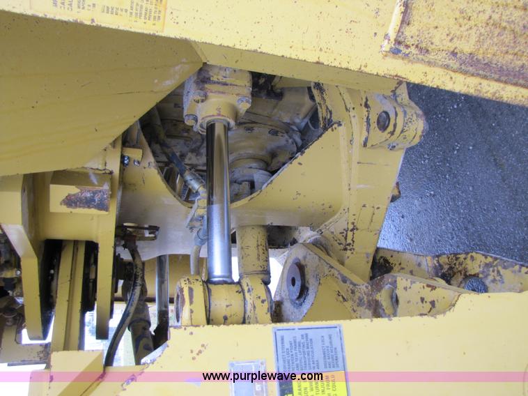 image for item B2094 1994 Caterpillar 988F wheel loader