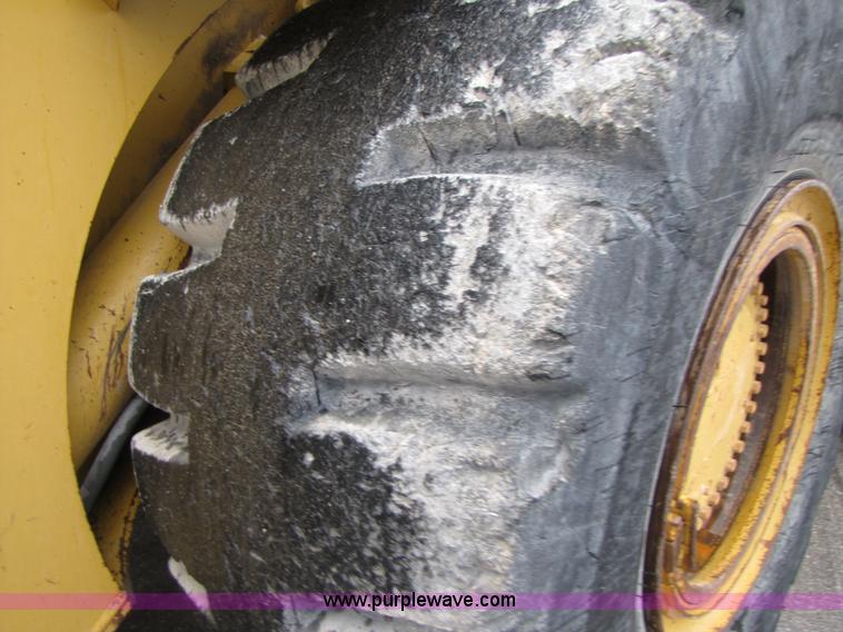 image for item B2094 1994 Caterpillar 988F wheel loader
